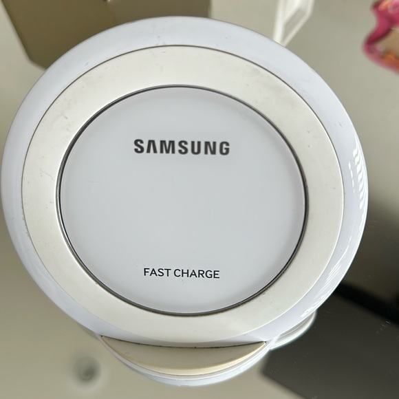 Samsung fast Charge white - Picture 1 of 2